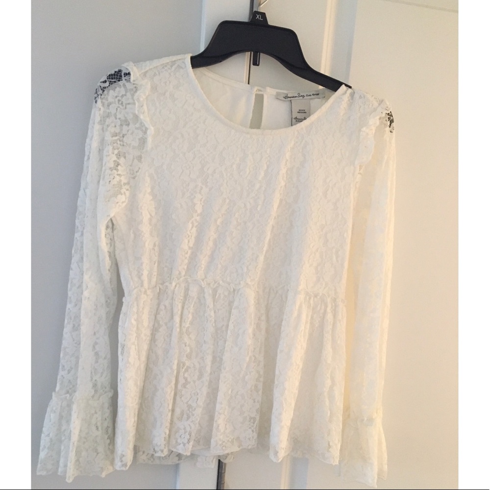 Long sleeve lace top